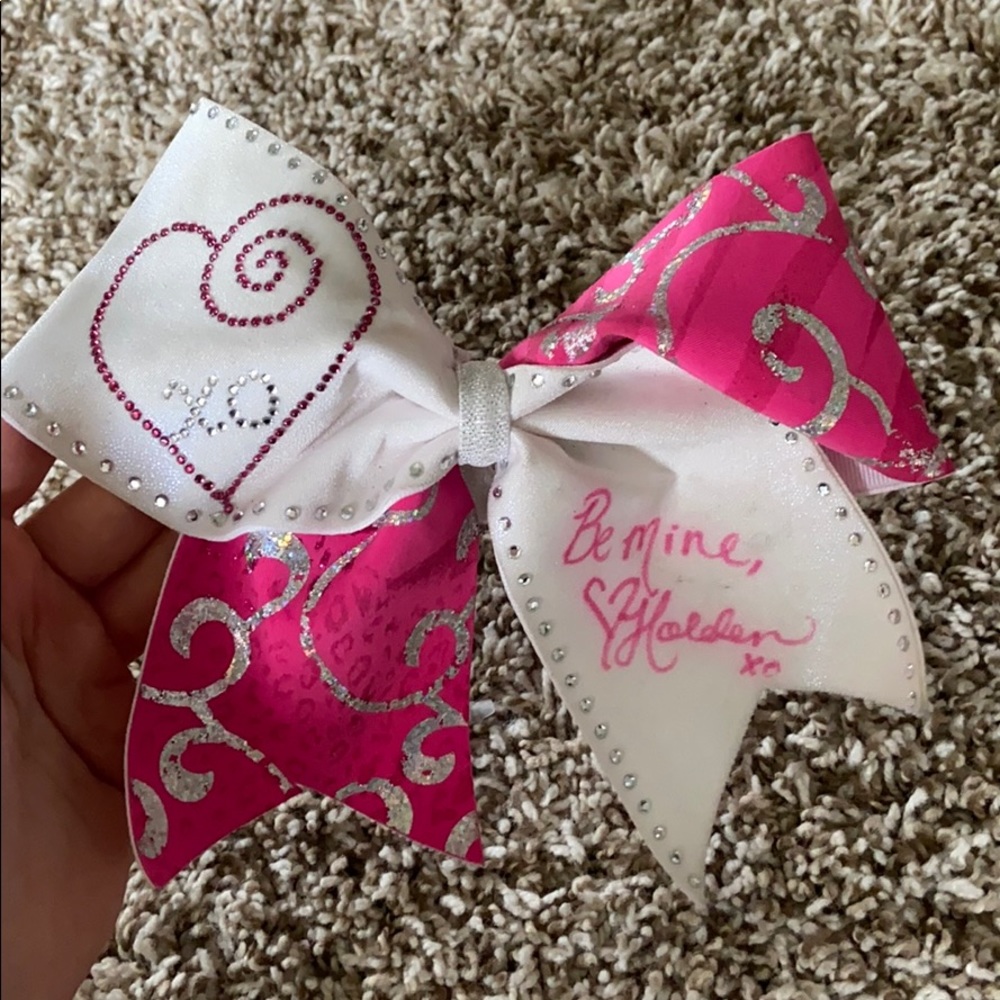 Valentine’s day Bow signed by Holden Ray